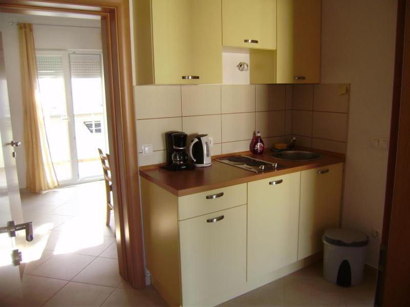 Apartments Roko Rogoznica  Extérieur photo