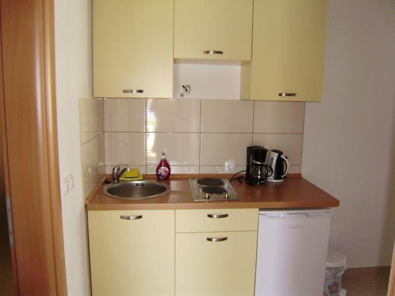 Apartments Roko Rogoznica  Extérieur photo