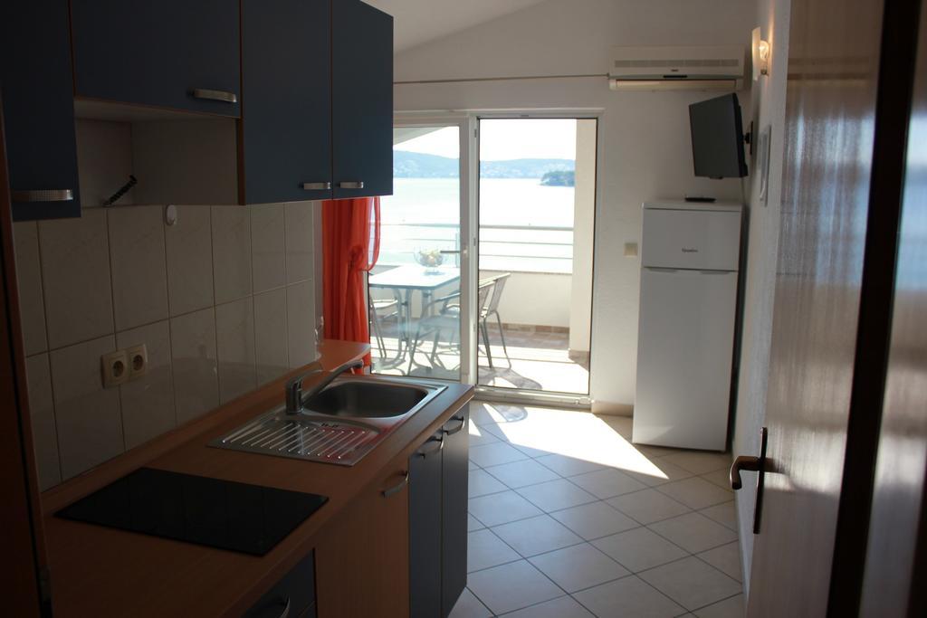 Apartments Roko Rogoznica  Extérieur photo